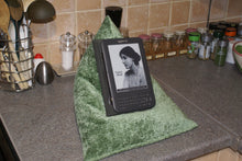 Green Techbed Maxi with Kindle